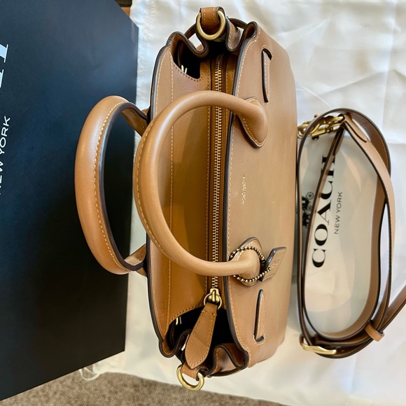 Coach Soft Empire Carryall Bag 28 - Picture 4 of 8